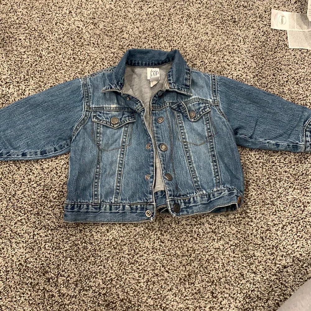 Gap jacket for baby